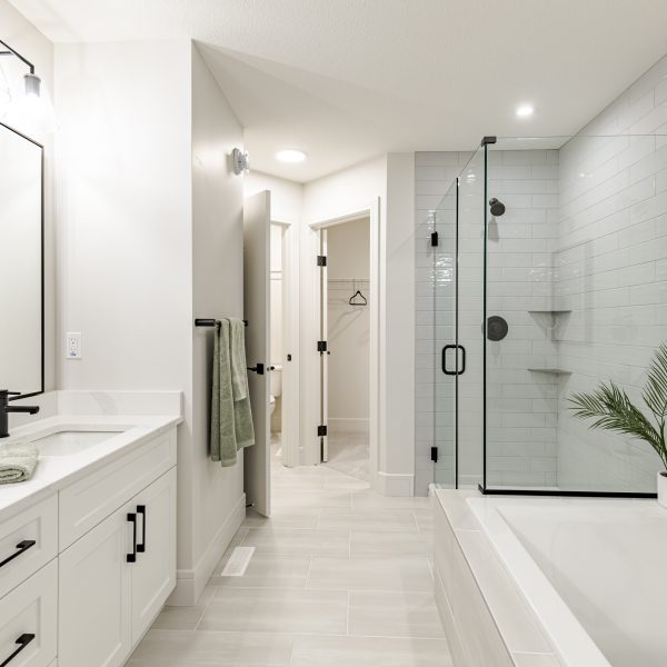 Primary bathroom in Montorio's showhome in Dansereau Meadows